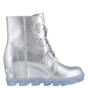 sorel frozen wedge boots